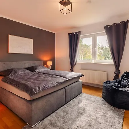 Vulkan-suite Apartment Mendig